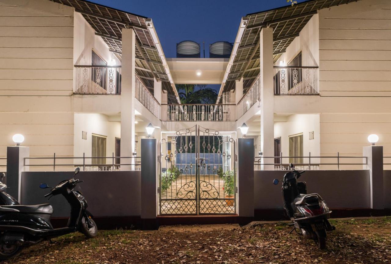 Marine Studios Le Pension Candolim Extérieur photo