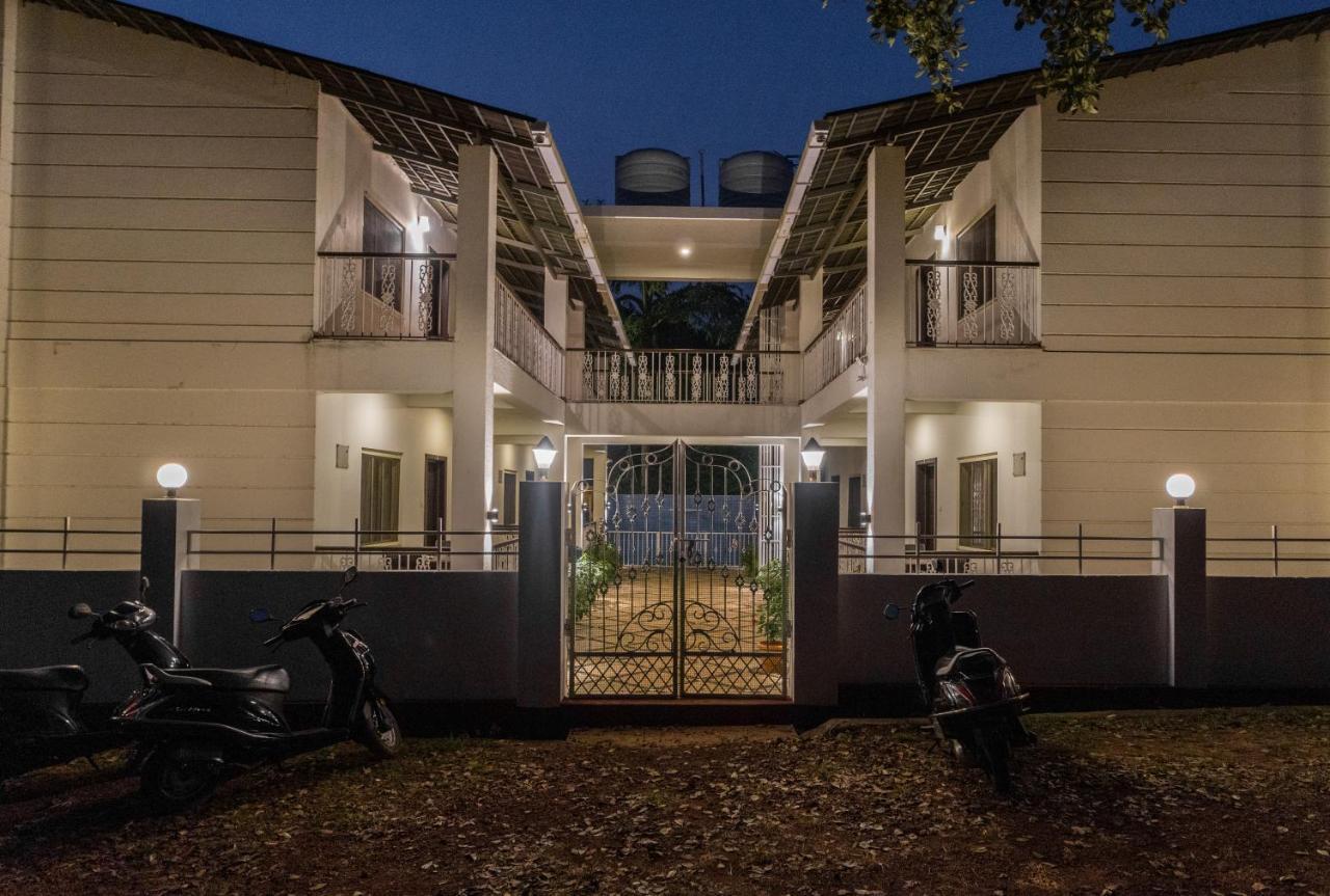Marine Studios Le Pension Candolim Extérieur photo